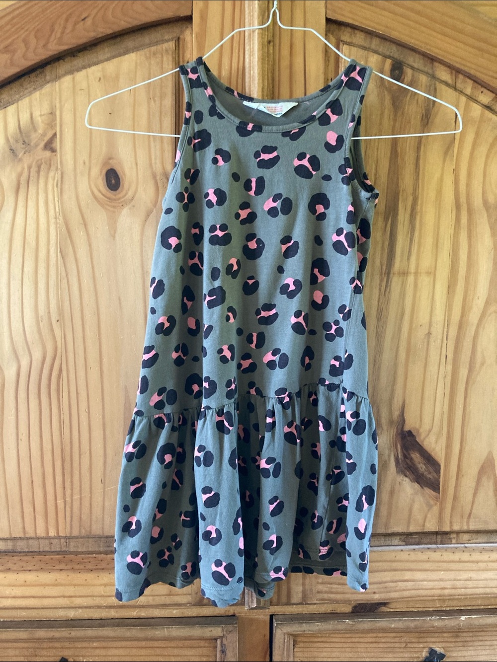 Girls H&M gray pink cheetah sleeveless sun dress size 6-8